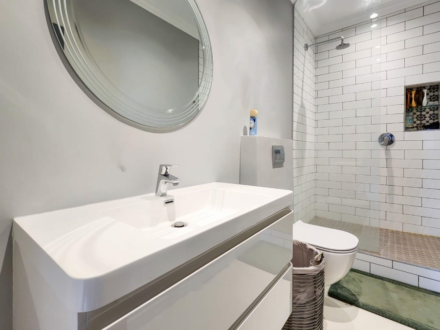2 Bedroom Property for Sale in Cape Town City Centre Western Cape